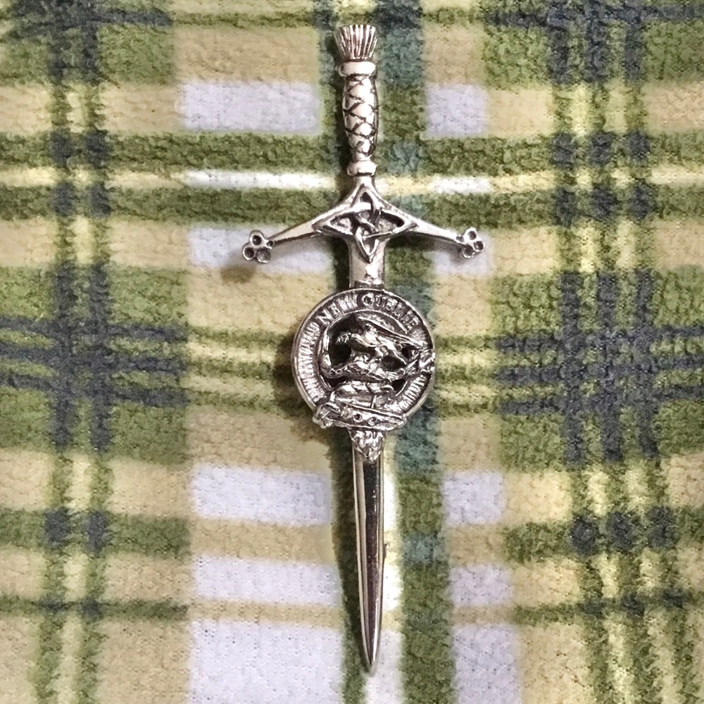 Silver tone Scottish kilt pin